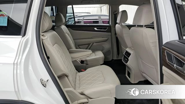 Volkswagen Atlas 2025 Белый из Кореи, фото 3