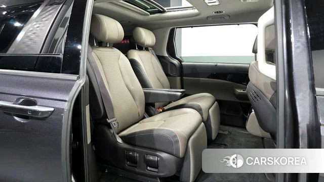 Kia The New Carnival 4th Generation 2024 Серый из Кореи, фото 3