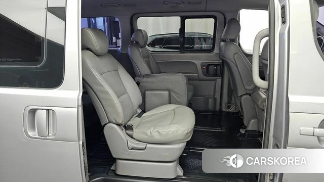 Hyundai The New Grand Starex 2019 Серебряный из Кореи, фото 3