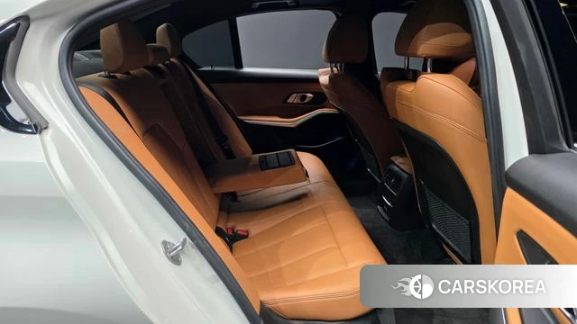 BMW 3 Series (G20) 2022 Белый из Кореи, фото 3