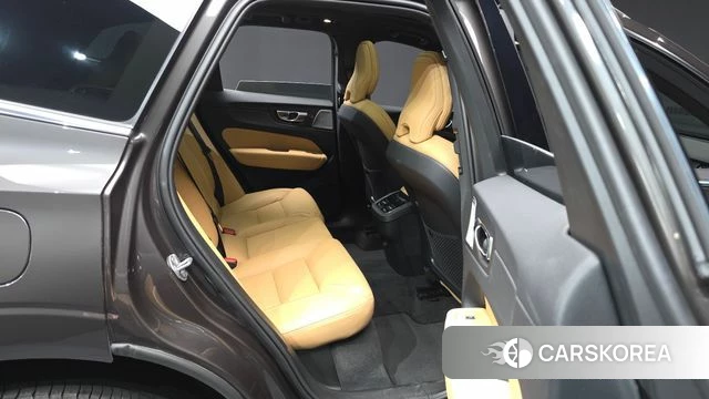 Volvo XC60 second Generation 2025 Серый из Кореи, фото 3