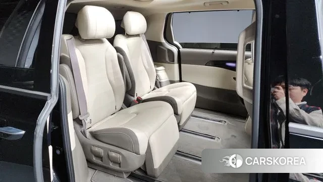 Kia Carnival 4th generation 2023 Черный из Кореи, фото 3