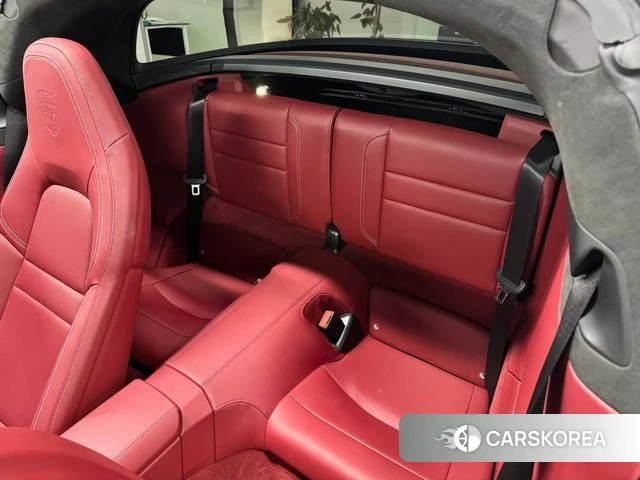 Porsche 911(992) 2022 Серебристо-серый из Кореи, фото 3