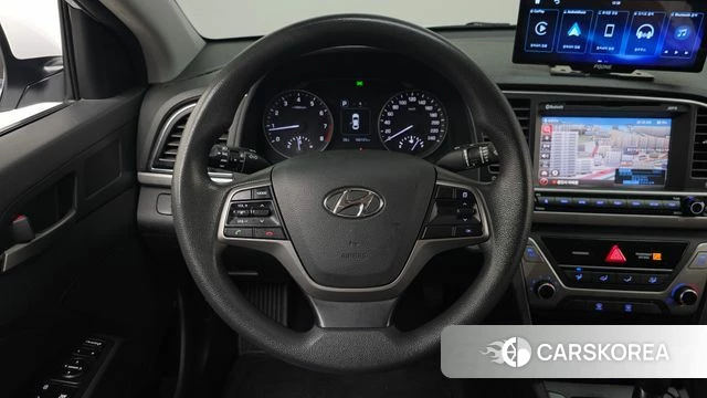 Hyundai Avante AD 2018 Белый из Кореи, фото 3