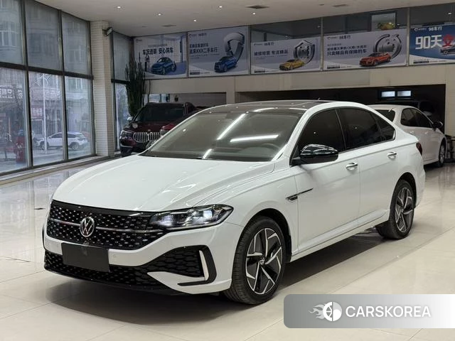 Volkswagen Lavida 2022 Белый из Китая, фото 3