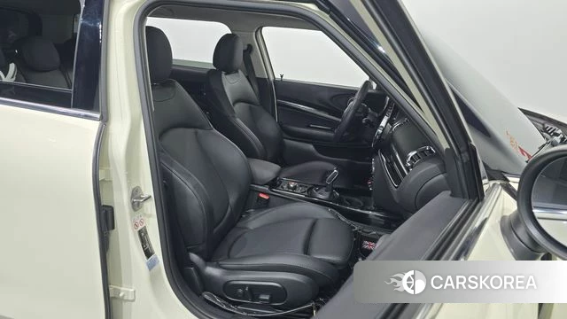 Mini Cooper Clubman 2021 Жемчужный цвет из Кореи, фото 3
