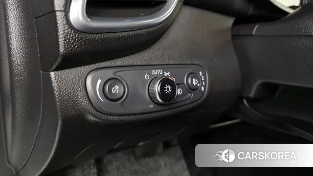 Chevrolet (GM Daewoo) The New Trax 2019 Белый из Кореи, фото 3