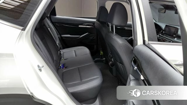 Kia Seltos 2022 Белый из Кореи, фото 3