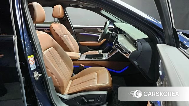 Audi A6 (C8) 2021 Синий из Кореи, фото 3