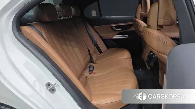 Mercedes-Benz E-Class W214 2025 Белый из Кореи, фото 3