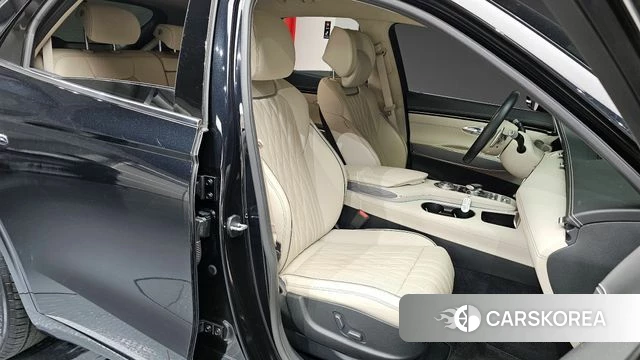 Genesis GV70 2021 Черный из Кореи, фото 3