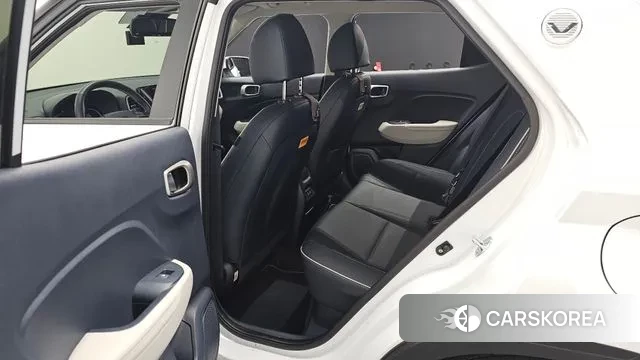 Hyundai Venue 2025 Белый из Кореи, фото 3