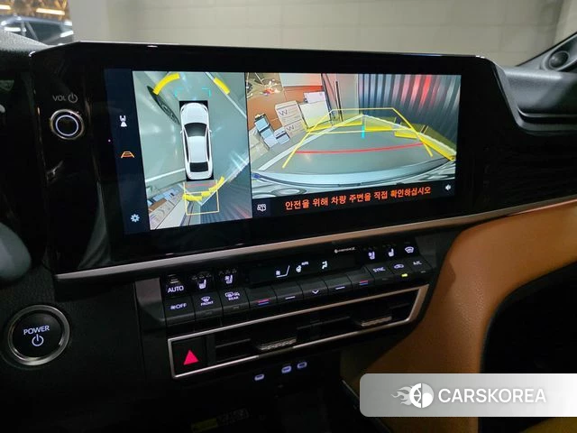 Toyota Camry (XV80) 2025 Серебряный из Кореи, фото 3
