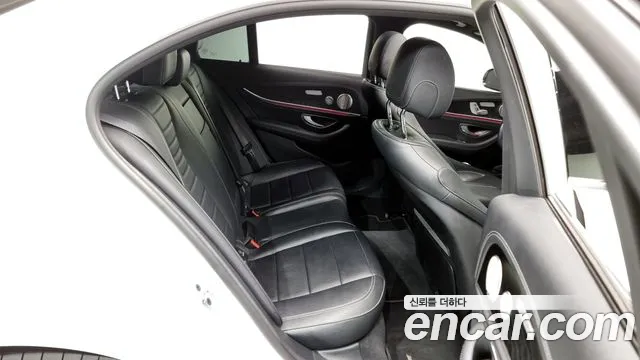 Mercedes-Benz E-Class W213 2022 Белый из Кореи, фото 3