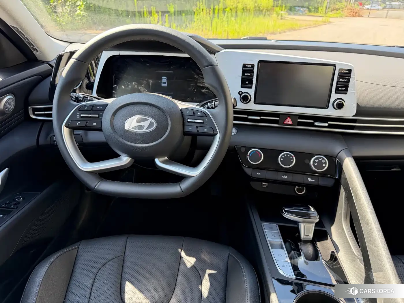 Hyundai Elantra 2026 Silver/gray из Китая, фото 3