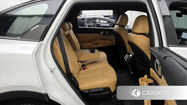 Kia Sorento 4th Generation 2023 Белый из Кореи, фото 3