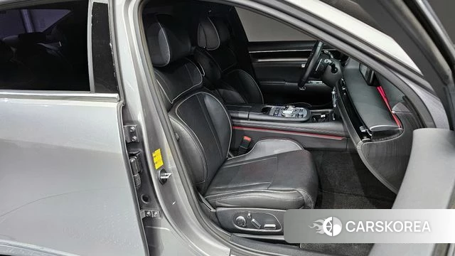 Genesis G90 (RS4) 2022 Серебряный из Кореи, фото 3