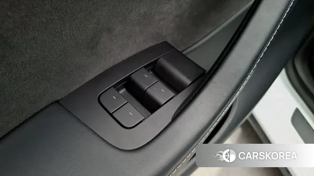 Tesla Model Y 2021 Белый из Кореи, фото 3