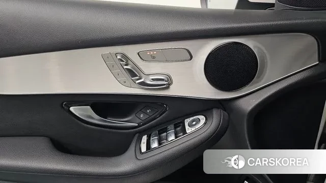 Mercedes-Benz GLC-Class X253 2019 Белый из Кореи, фото 3