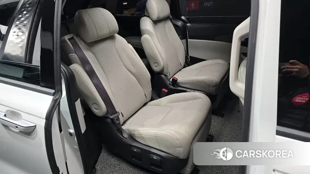 Kia Carnival 4th generation 2023 Белый из Кореи, фото 3