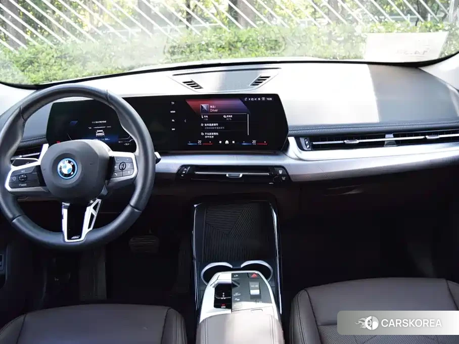 BMW iX1 2025 Белый из Китая, фото 4