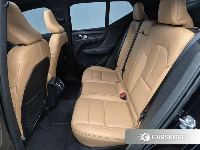 Volvo XC40 2021 Черный из Кореи, фото 3