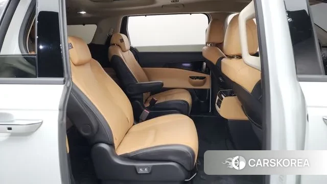 Kia Carnival 4th generation 2023 Белый из Кореи, фото 3