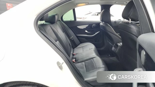 Mercedes-Benz C-Class W205 2018 Белый из Кореи, фото 3