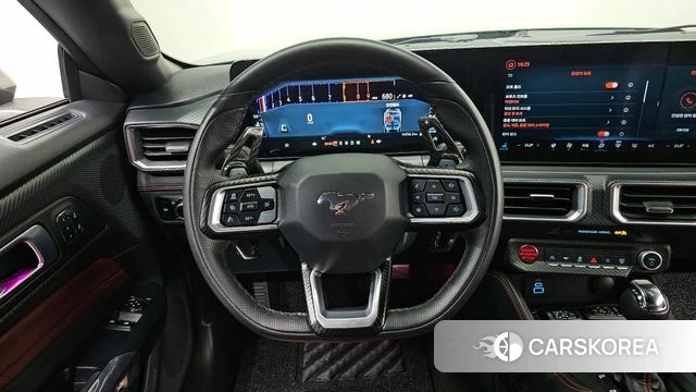 Ford Mustang 7th Generation 2024 Черный из Кореи, фото 3