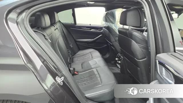 BMW 5 Series (G30) 2019 Серый из Кореи, фото 3