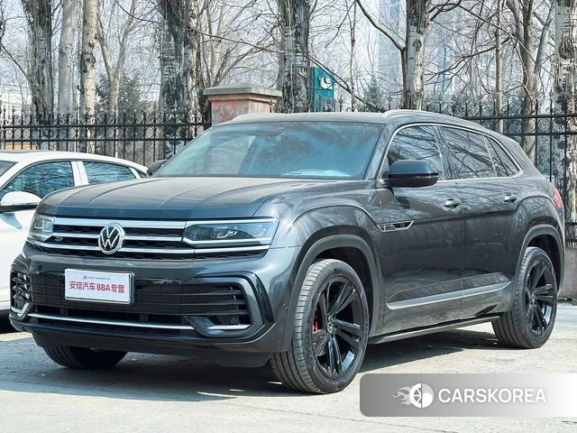 Volkswagen Tourang 2023 Черный из Китая, фото 3