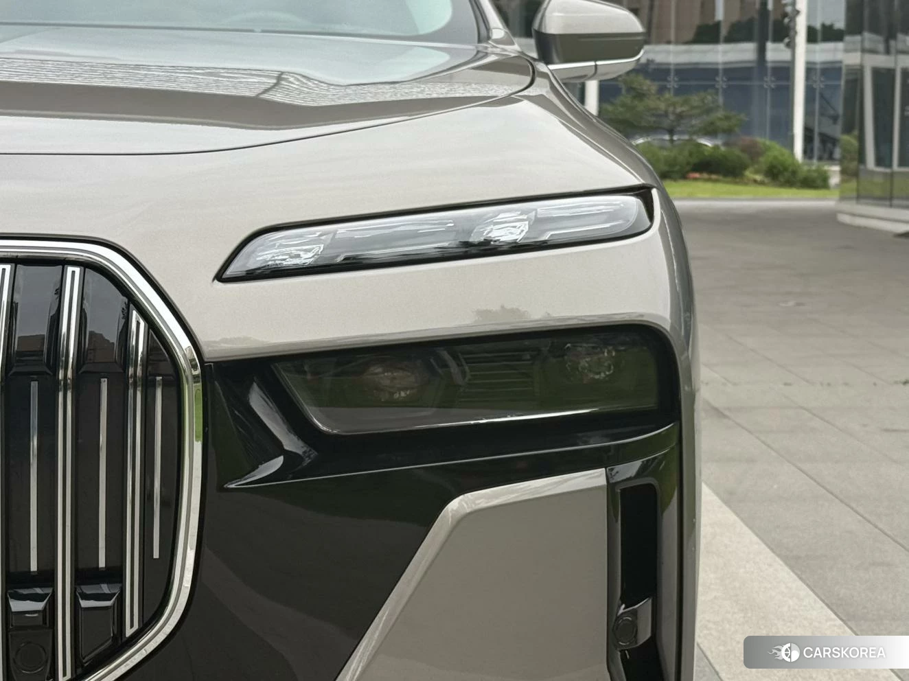 BMW 7 series 2022 Серебристо-серый из Китая, фото 3