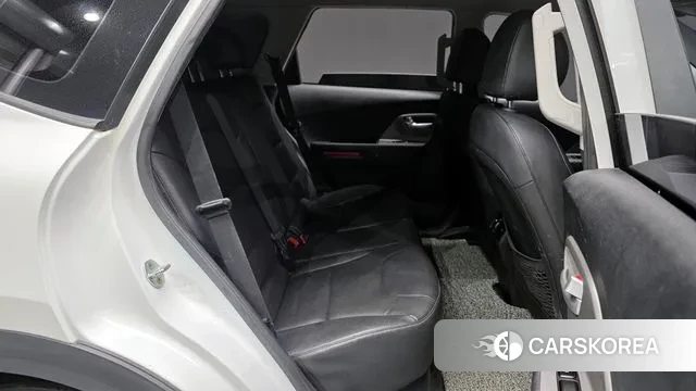 Kia Niro Plus 2022 Белый из Кореи, фото 3