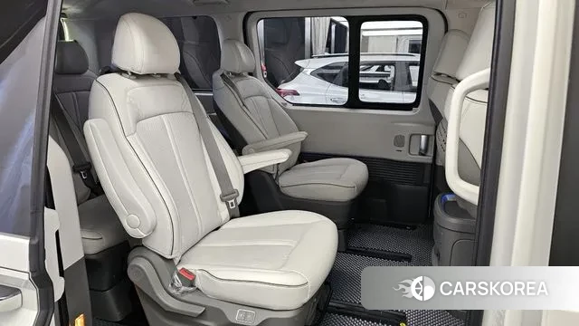 Hyundai Staria 2024 Белый из Кореи, фото 3