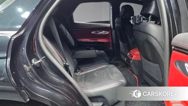 Genesis GV70 2022 Черный из Кореи, фото 3