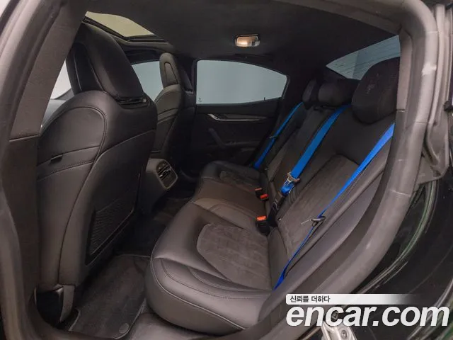 Maserati Ghibli 2022 Черный из Кореи, фото 3