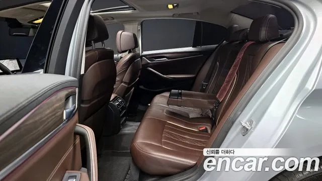 BMW 5 Series (G30) 2020 Серебряный из Кореи, фото 3