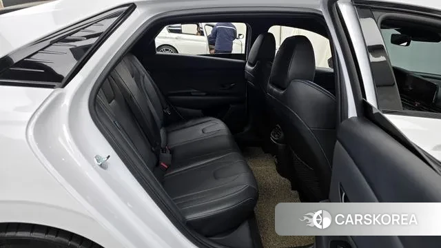 Hyundai The New Avante (CN7) 2024 Белый из Кореи, фото 3