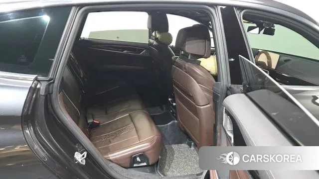 BMW 6 Series GT (G32) 2021 Серый из Кореи, фото 3