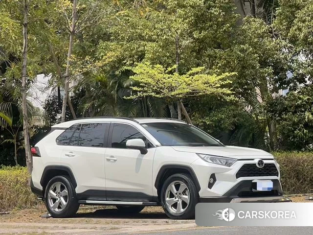 Toyota RAV4 Rongfang 2021 Белый из Китая, фото 3