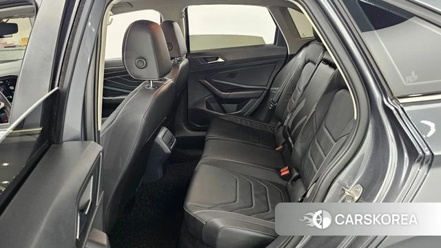 Volkswagen 7th Generation of Jetta 2022 Серый из Кореи, фото 3