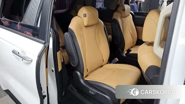 Kia Carnival 4th generation 2022 Белый из Кореи, фото 3
