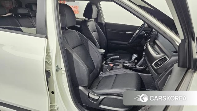 Kia Seltos 2021 Белый из Кореи, фото 3