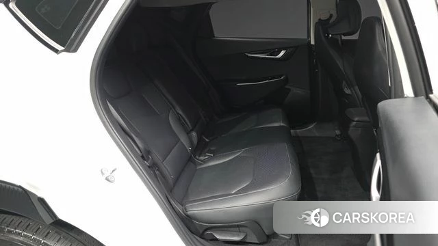 Kia EV6 2023 Белый из Кореи, фото 3