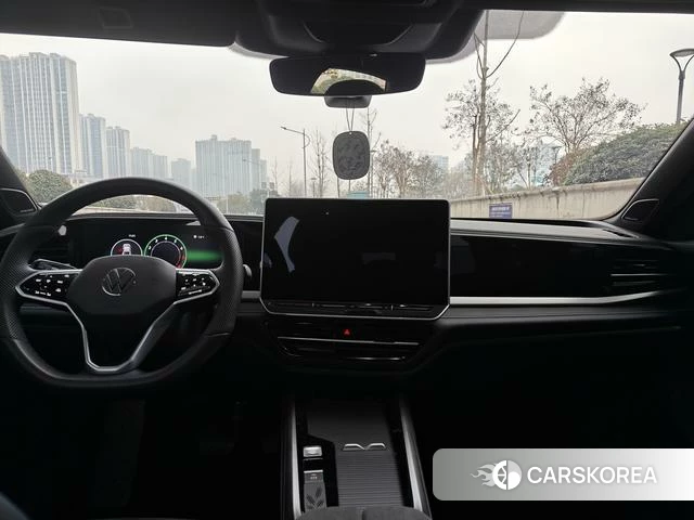 Volkswagen Passat 2024 Другой из Китая, фото 2