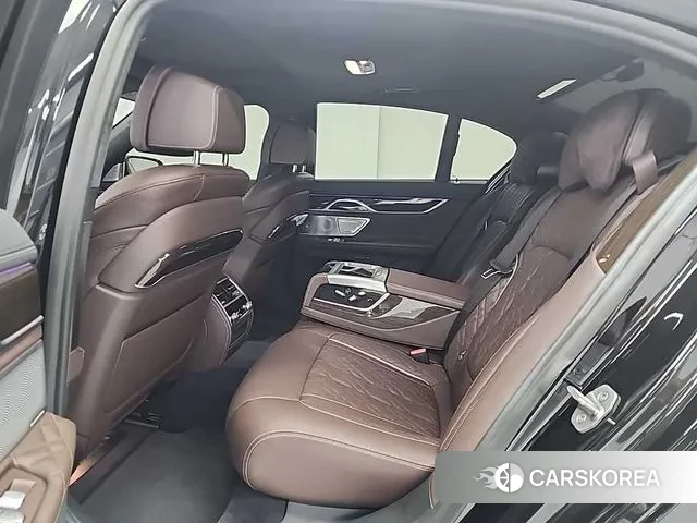 BMW 7 Series (G11) 2022 Черный из Кореи, фото 3