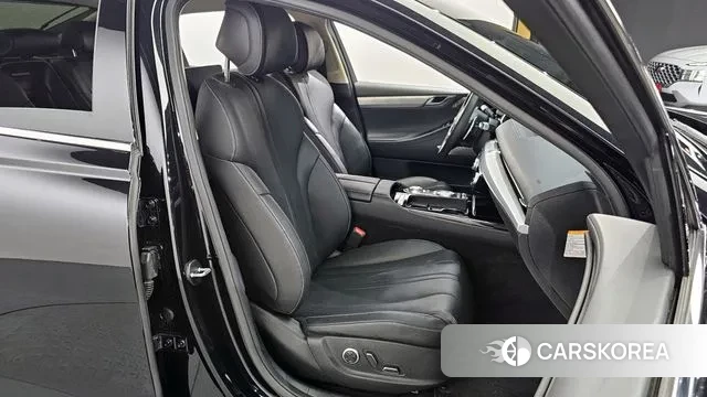 Genesis Electrified G80 (RG3) 2022 Черный из Кореи, фото 3