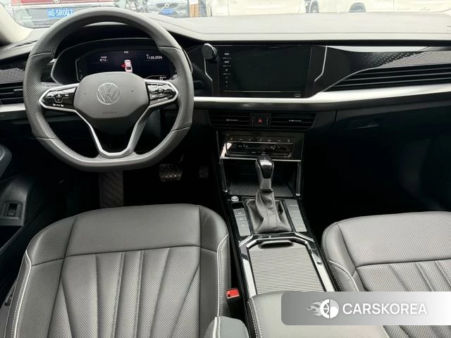 Volkswagen Passat 2024 Черный из Китая, фото 3