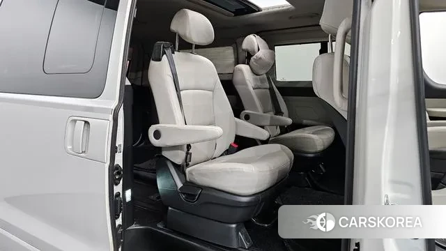 Hyundai The New Grand Starex 2018 Белый из Кореи, фото 3