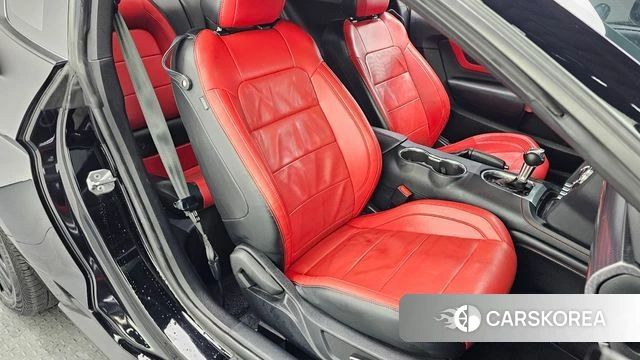 Ford Mustang 2019 Черный из Кореи, фото 3